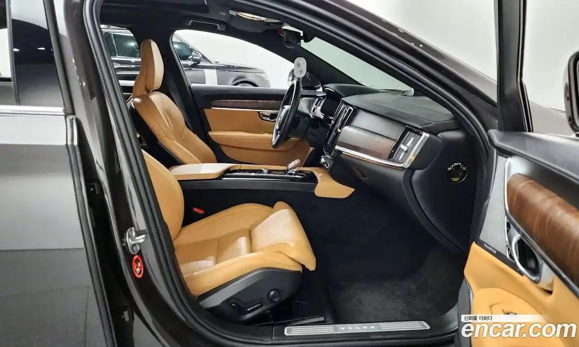 Volvo S90 2023 2.0 автомат (гидро), фото 16