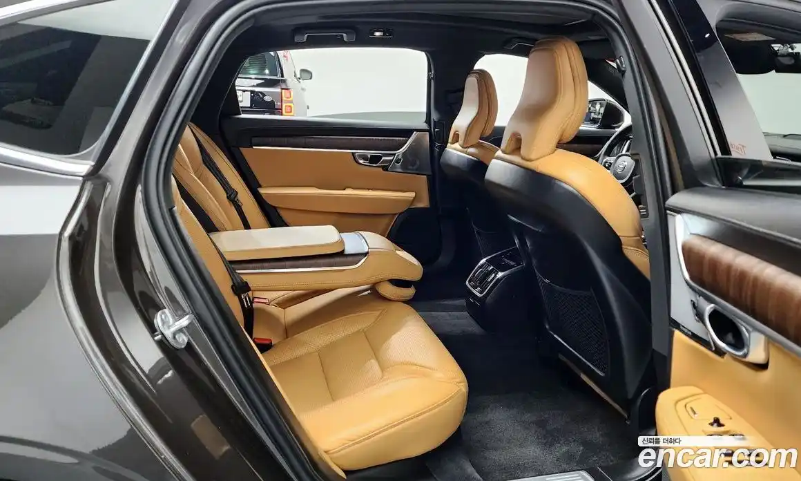 Volvo S90 2023 2.0 автомат (гидро), фото 26