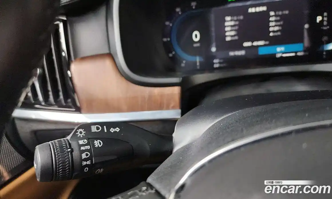Volvo S90 2023 2.0 автомат (гидро), фото 30