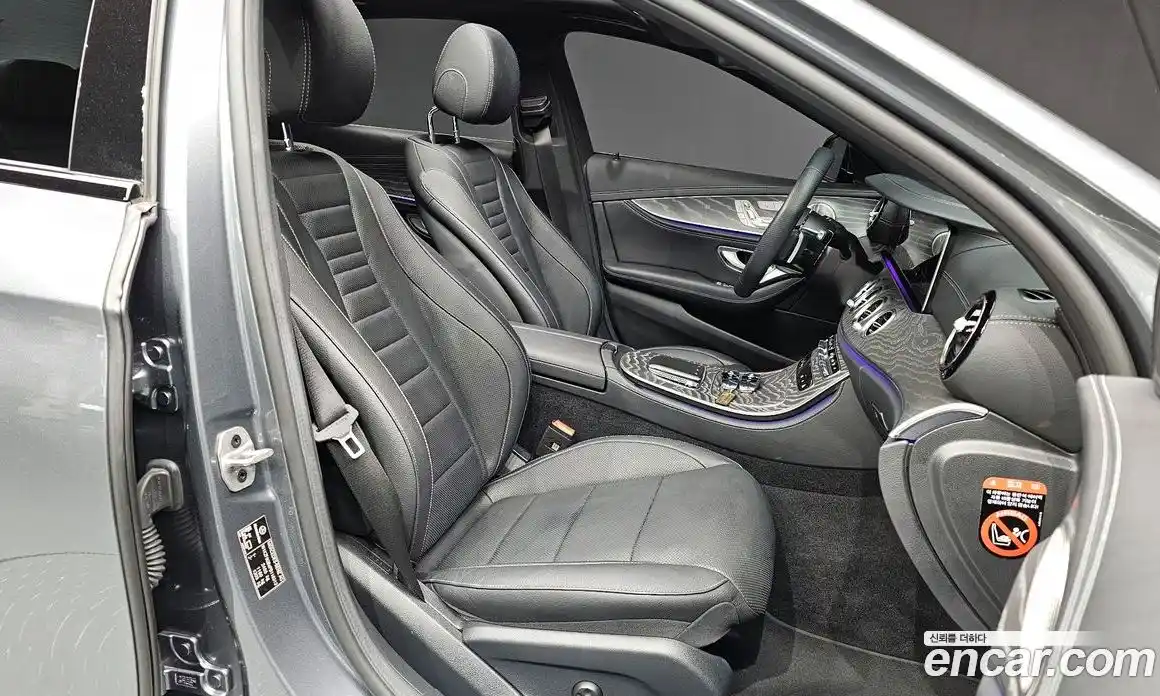 Mercedes-Benz E-Class 2023 2.0 гидро, фото 17