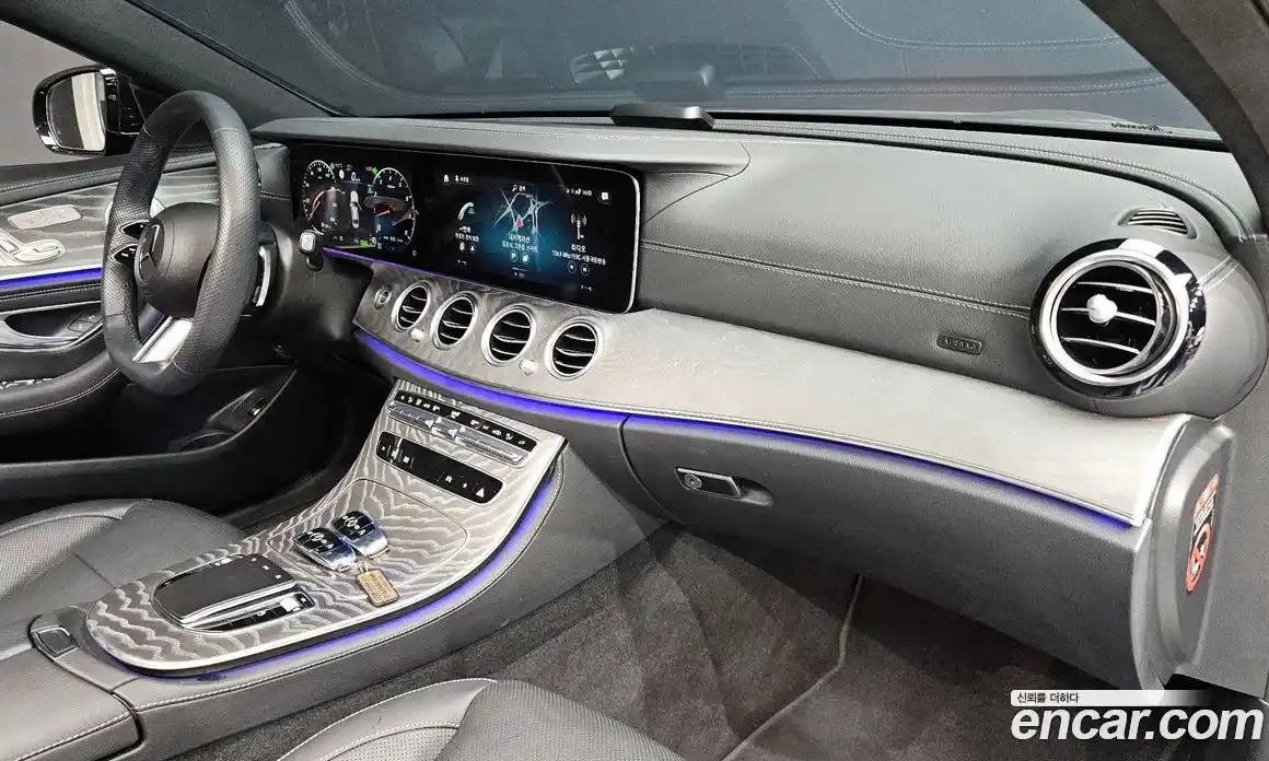 Mercedes-Benz E-Class 2023 2.0 гидро, фото 29