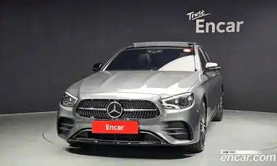 Mercedes-Benz E-Class 2023 2.0 гидро, миниатюра 3