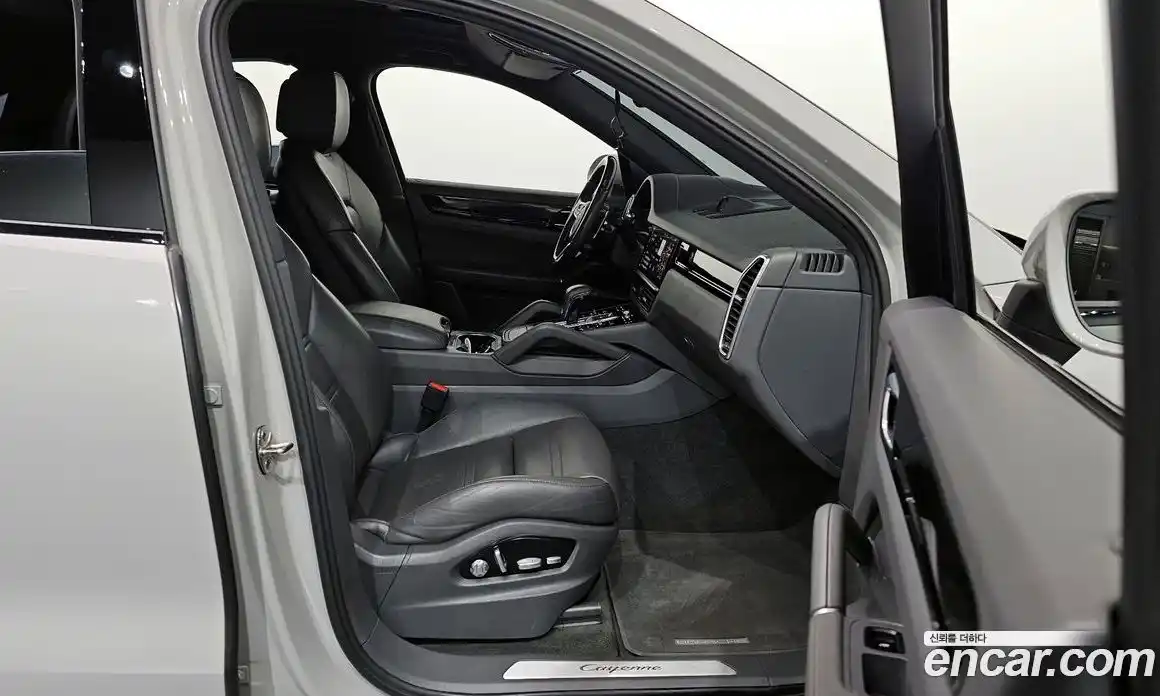 Porsche Cayenne 2020 3.0 автомат (гидро), фото 17