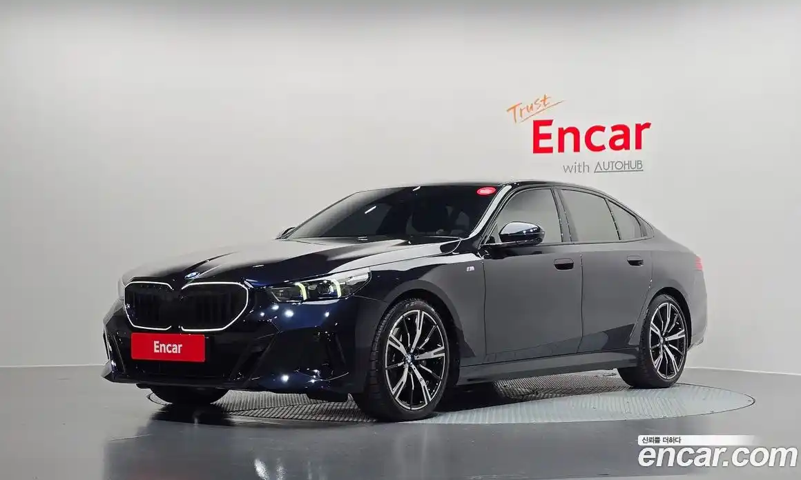 BMW 5-Series 2024 2.0 гидро, фото 1