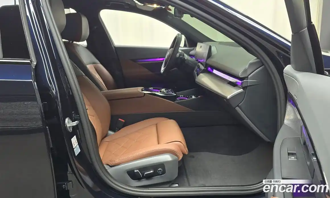 BMW 5-Series 2024 2.0 гидро, фото 16