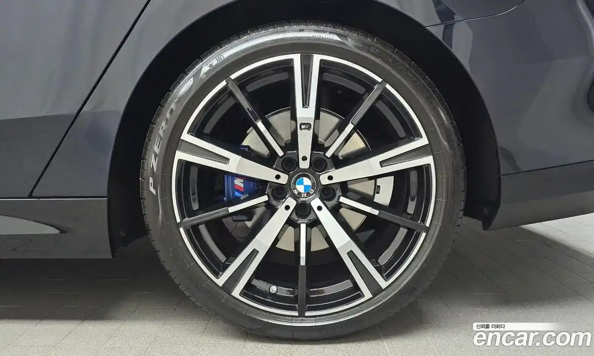 BMW 5-Series 2024 2.0 гидро, фото 7