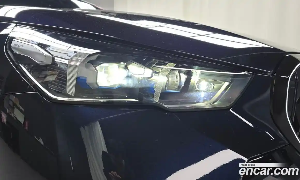 BMW 5-Series 2024 2.0 гидро, фото 8