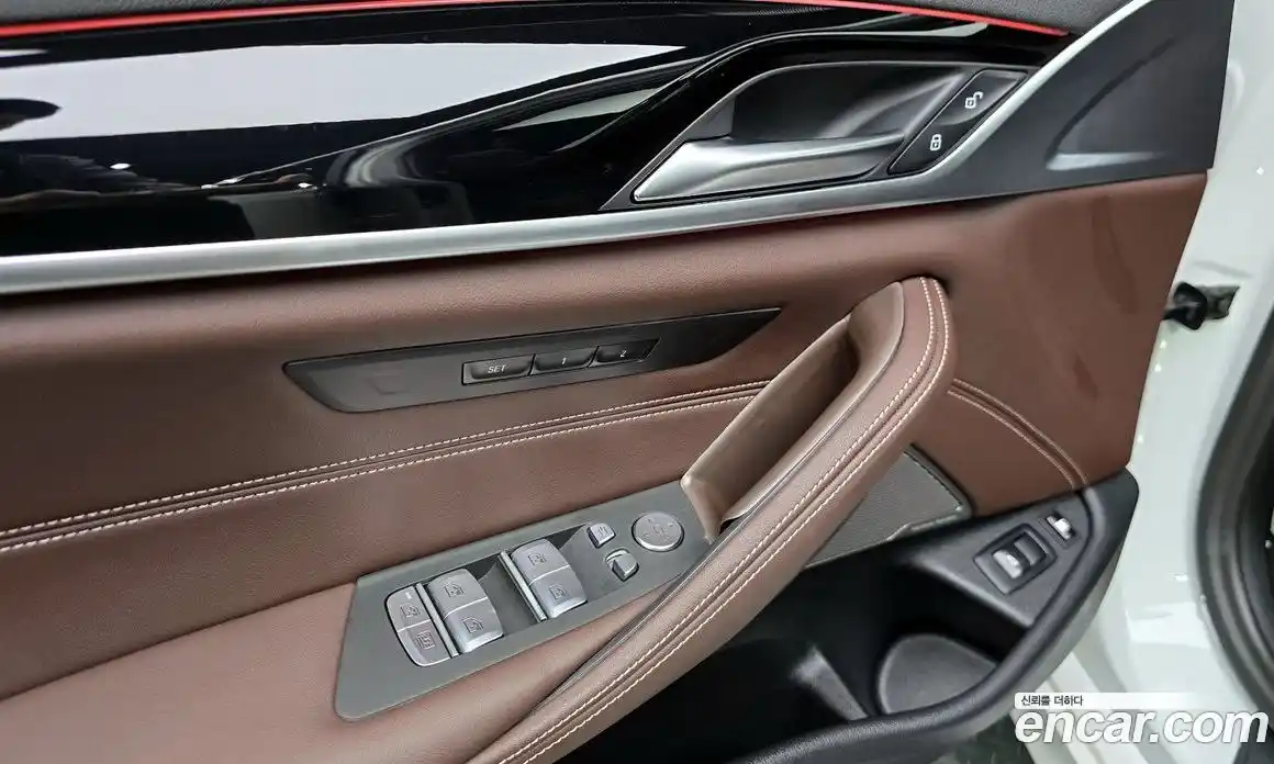 BMW 5-Series 2023 2.0 гидро, фото 20