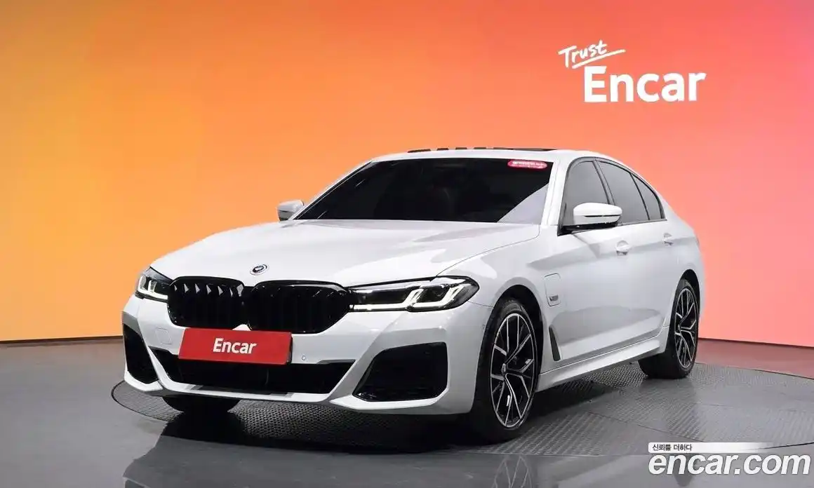 BMW 5-Series 2023 2.0 гидро, фото 32