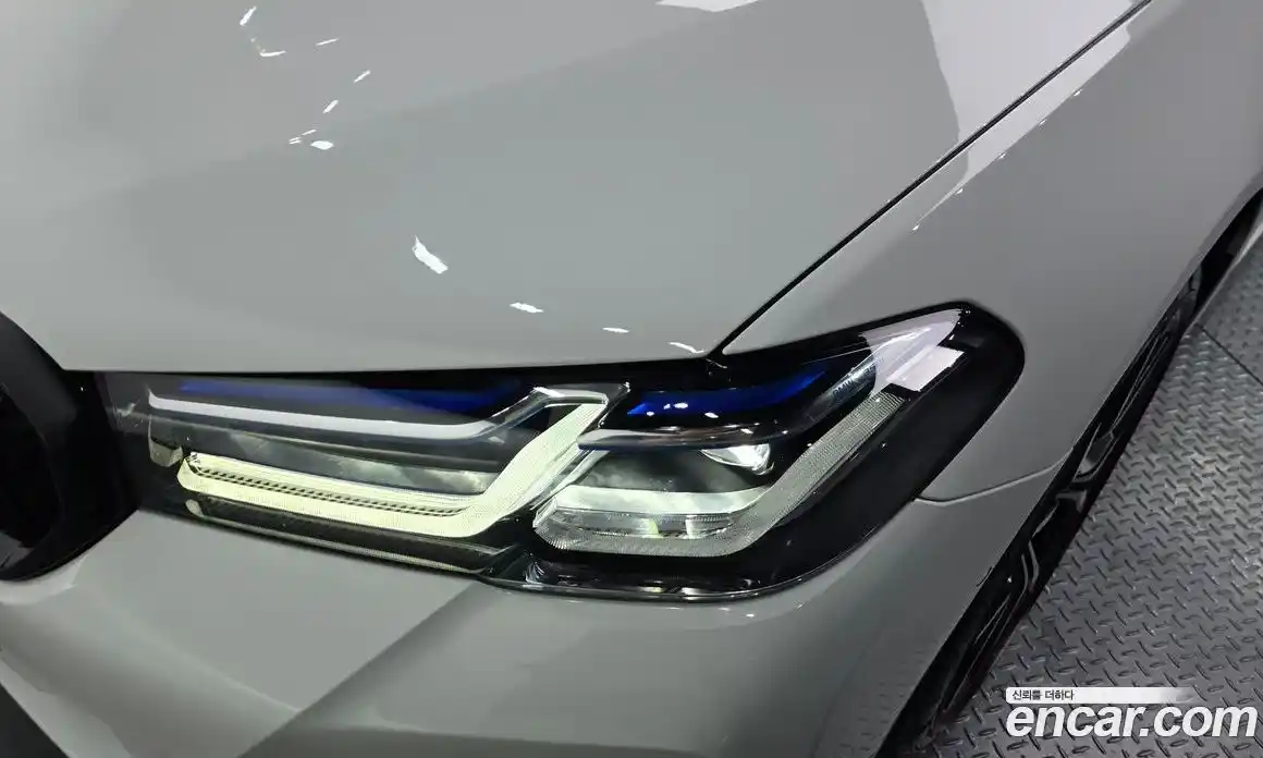 BMW 5-Series 2023 2.0 гидро, фото 7