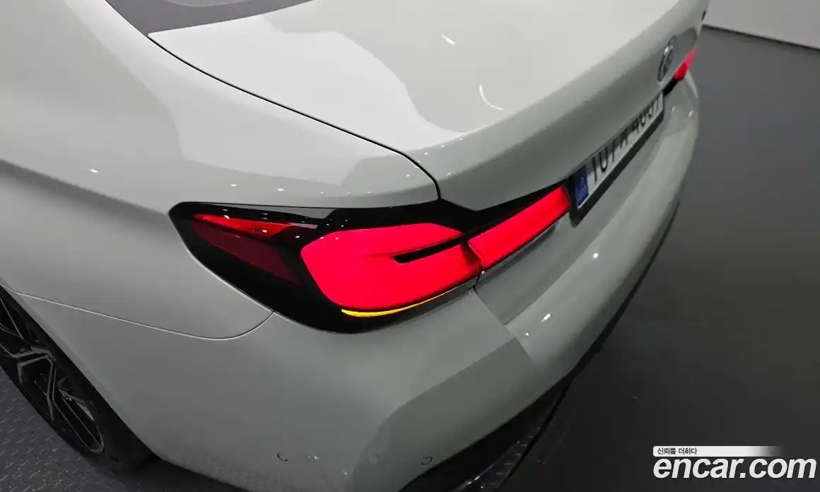 BMW 5-Series 2023 2.0 гидро, фото 8