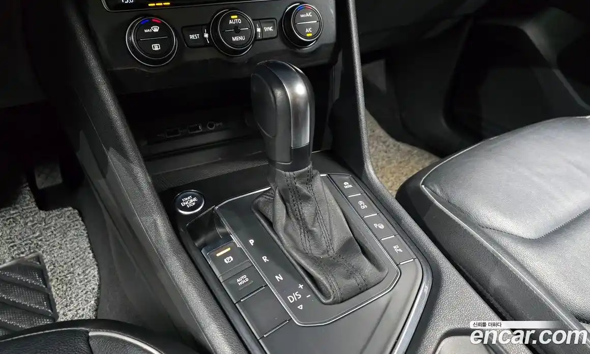 Volkswagen Tiguan 2019 2.0 автомат (гидро), фото 11