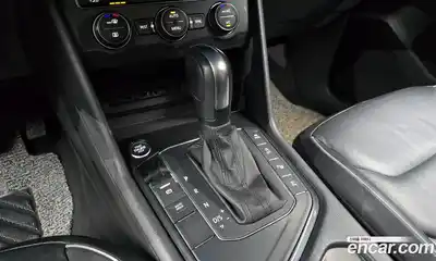 Volkswagen Tiguan 2019 2.0 автомат (гидро), миниатюра 11