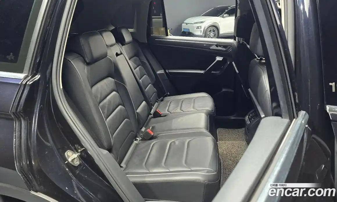 Volkswagen Tiguan 2019 2.0 автомат (гидро), фото 15
