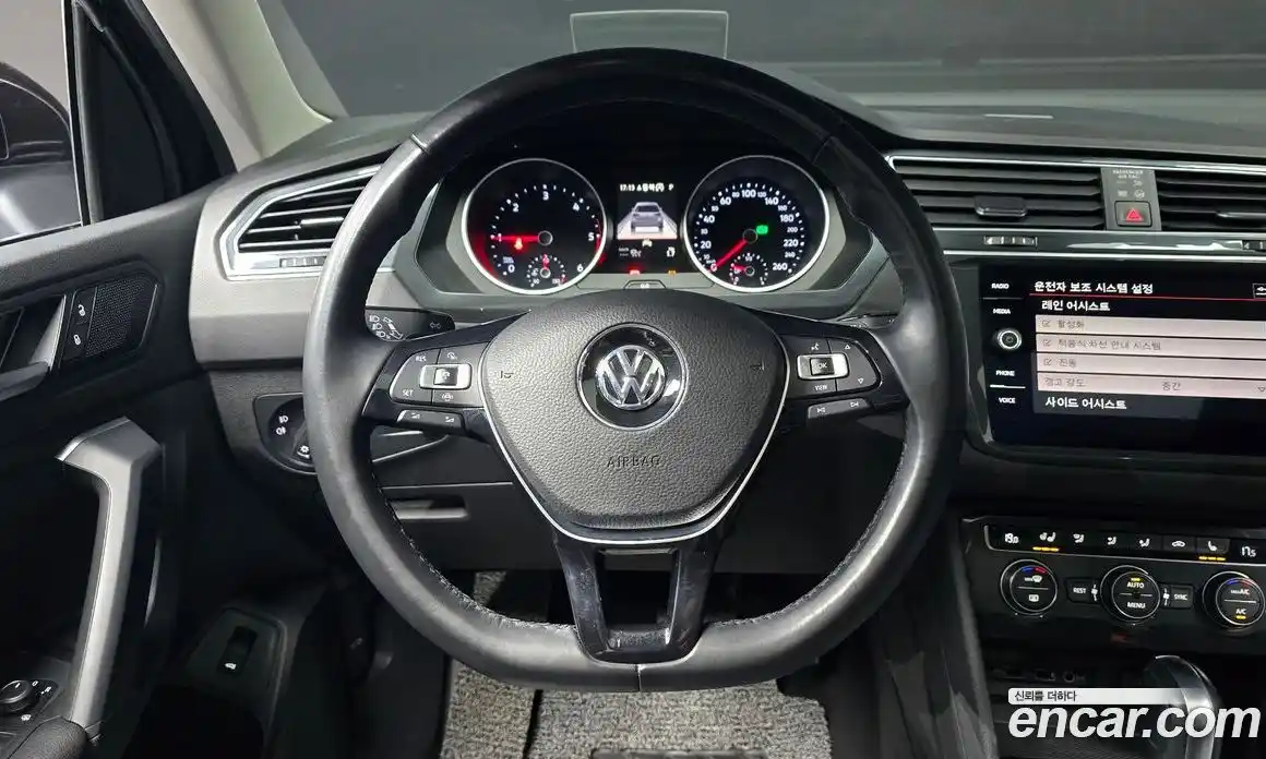 Volkswagen Tiguan 2019 2.0 автомат (гидро), фото 18