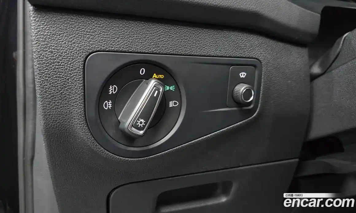 Volkswagen Tiguan 2019 2.0 автомат (гидро), фото 19