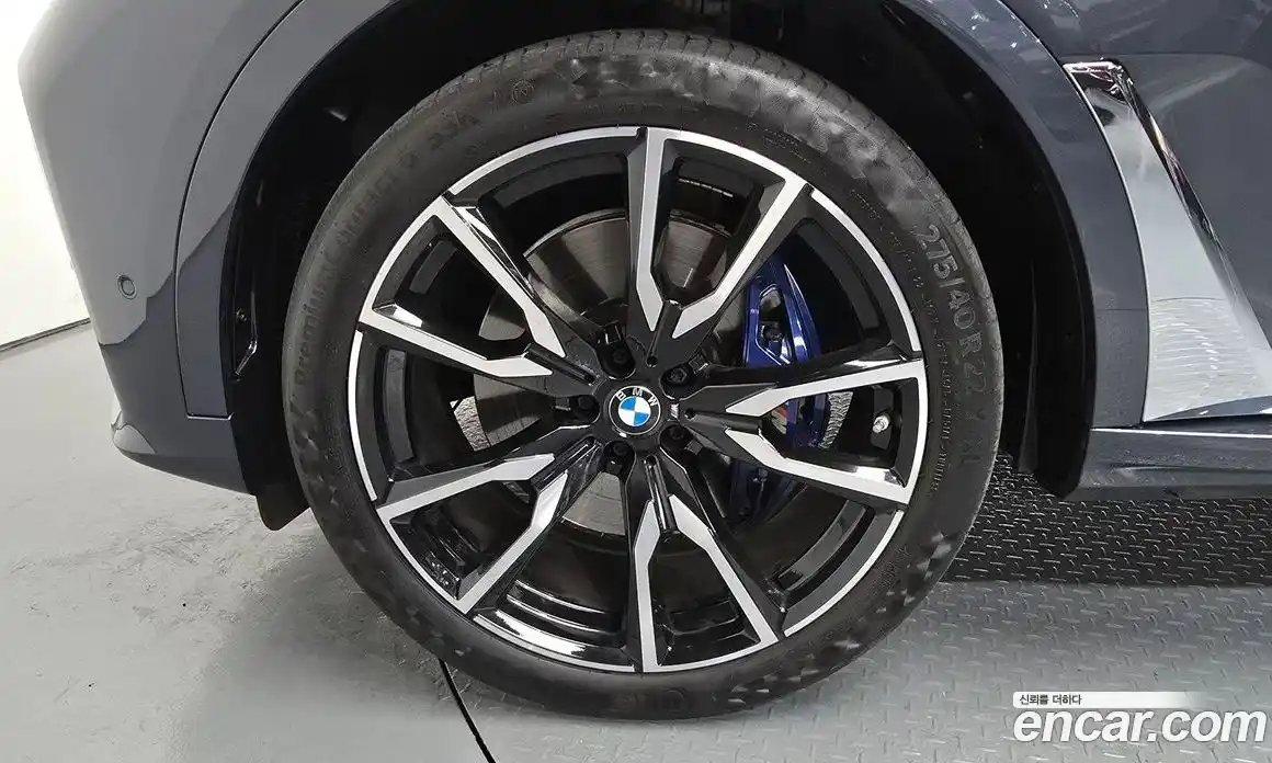 BMW X7 2021 3.0 автомат (гидро), фото 5