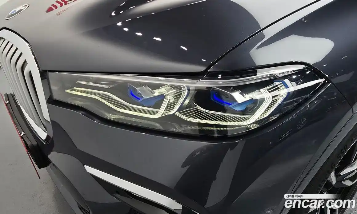 BMW X7 2021 3.0 автомат (гидро), фото 8