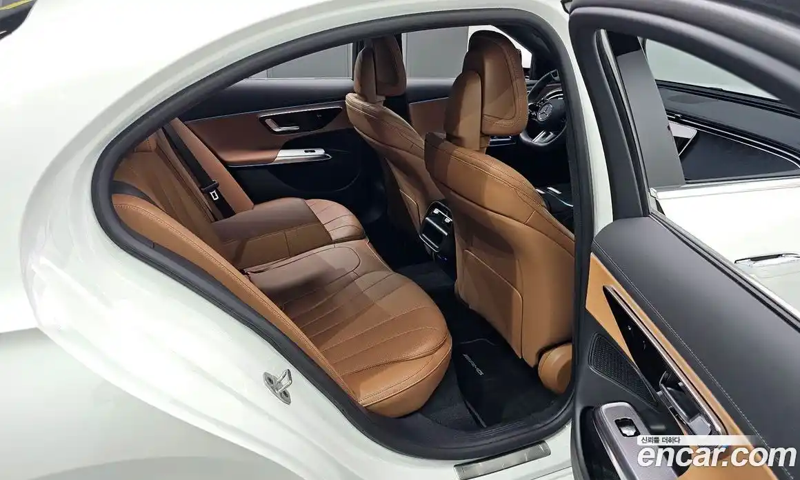 Mercedes-Benz E-Class 2025 2.0 гидро, фото 17