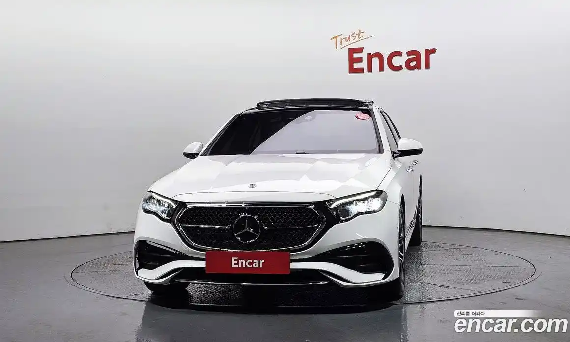 Mercedes-Benz E-Class 2025 2.0 гидро, фото 3
