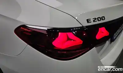 Mercedes-Benz E-Class 2025 2.0 гидро, миниатюра 9