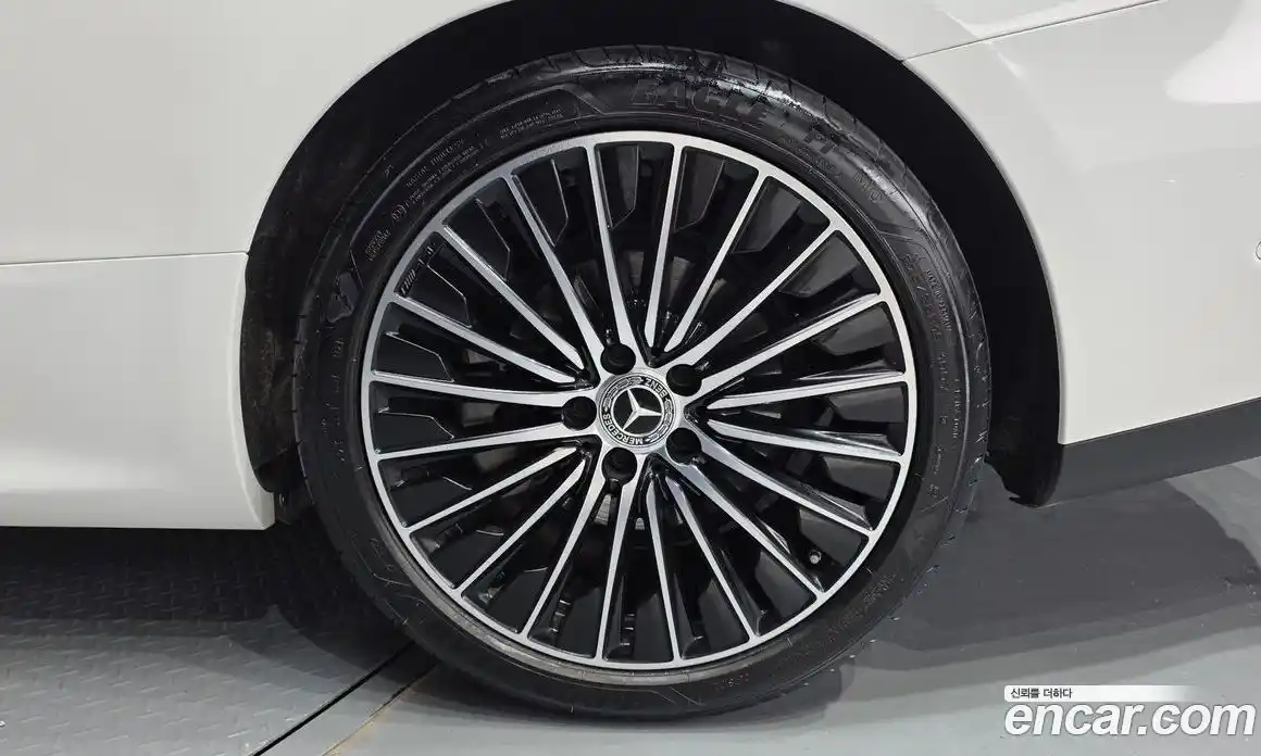 Mercedes-Benz CLE-Class 2024 2.0 гидро, фото 7