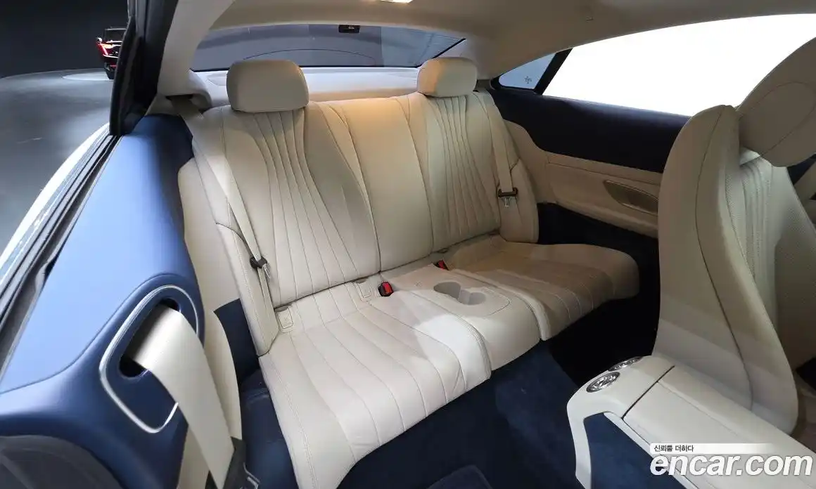 Mercedes-Benz E-Class 2022 2.0 гидро, фото 18