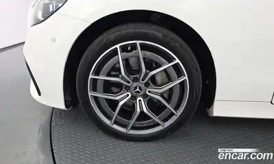 Mercedes-Benz E-Class 2022 2.0 гидро, миниатюра 5