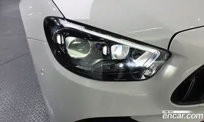 Mercedes-Benz E-Class 2022 2.0 гидро, миниатюра 8
