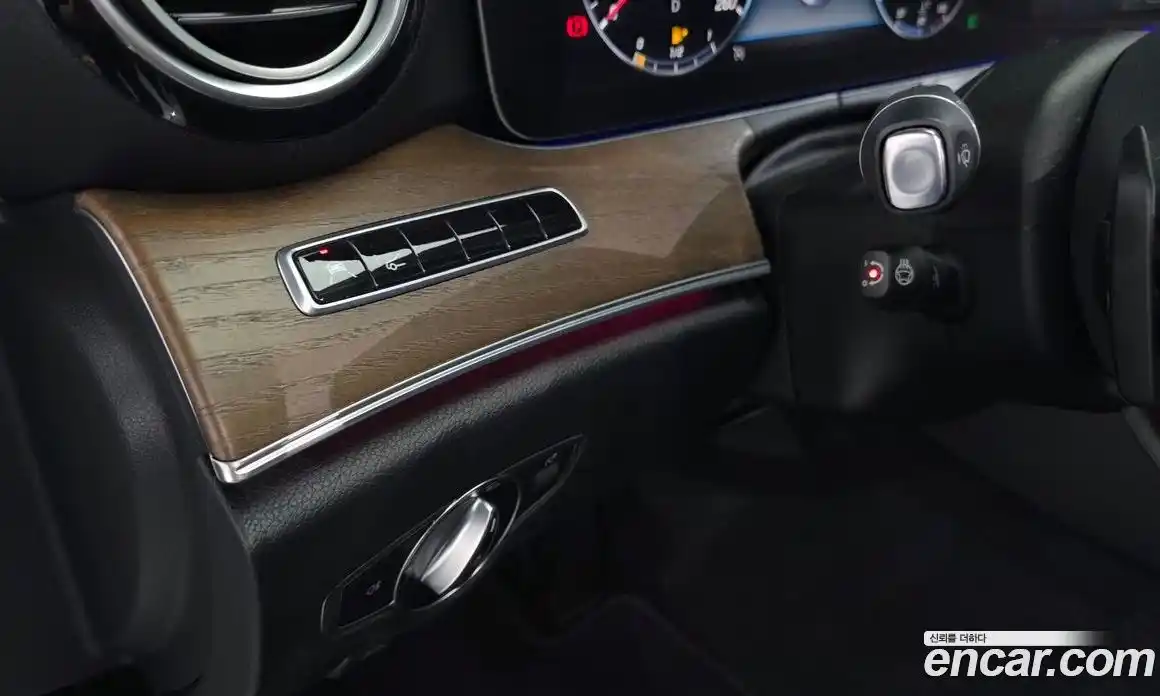 Mercedes-Benz E-Class 2019 2.0 автомат (гидро), фото 28