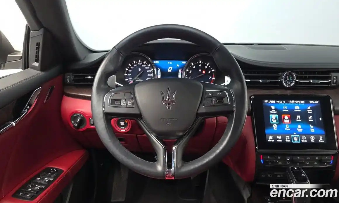 Maserati Quattroporte 2019 3.0 гидро, фото 17