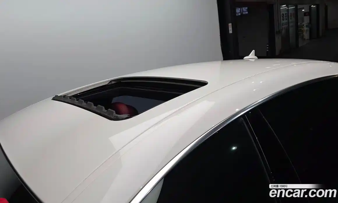 Maserati Quattroporte 2019 3.0 гидро, фото 20