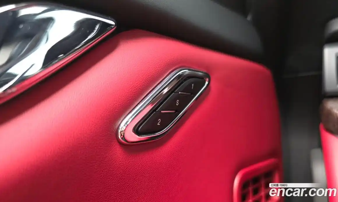 Maserati Quattroporte 2019 3.0 гидро, фото 27
