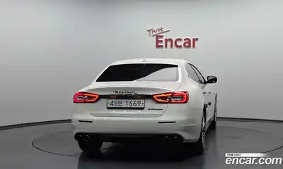 Maserati Quattroporte 2019 3.0 гидро, миниатюра 3