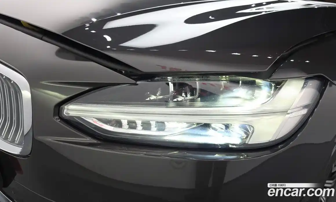 Volvo S90 2022 2.0 автомат (гидро), фото 8
