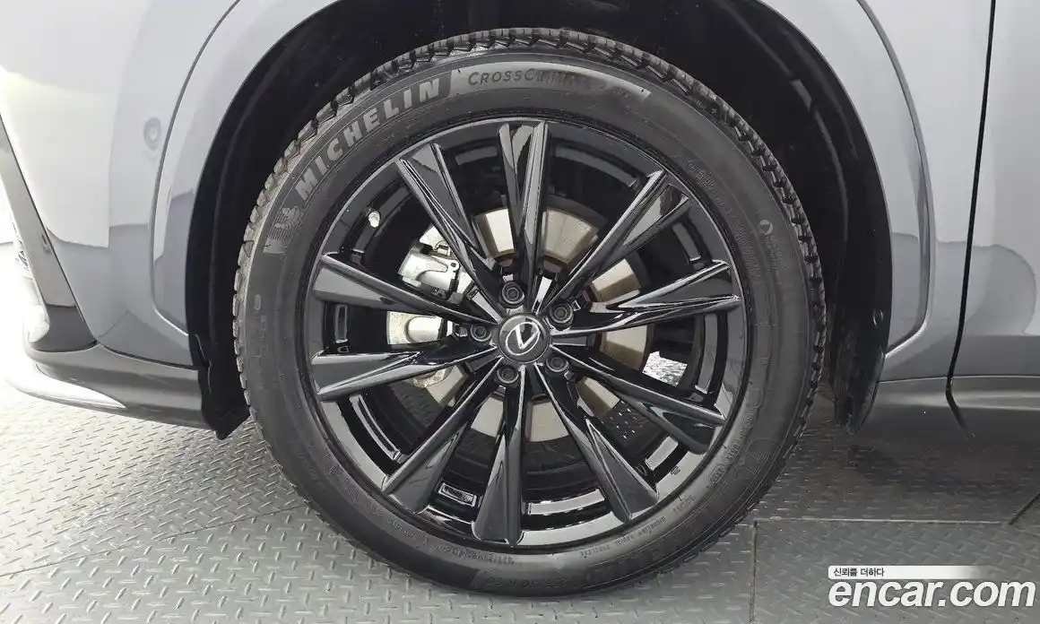 Lexus NX 2022 2.5 гидро, фото 5