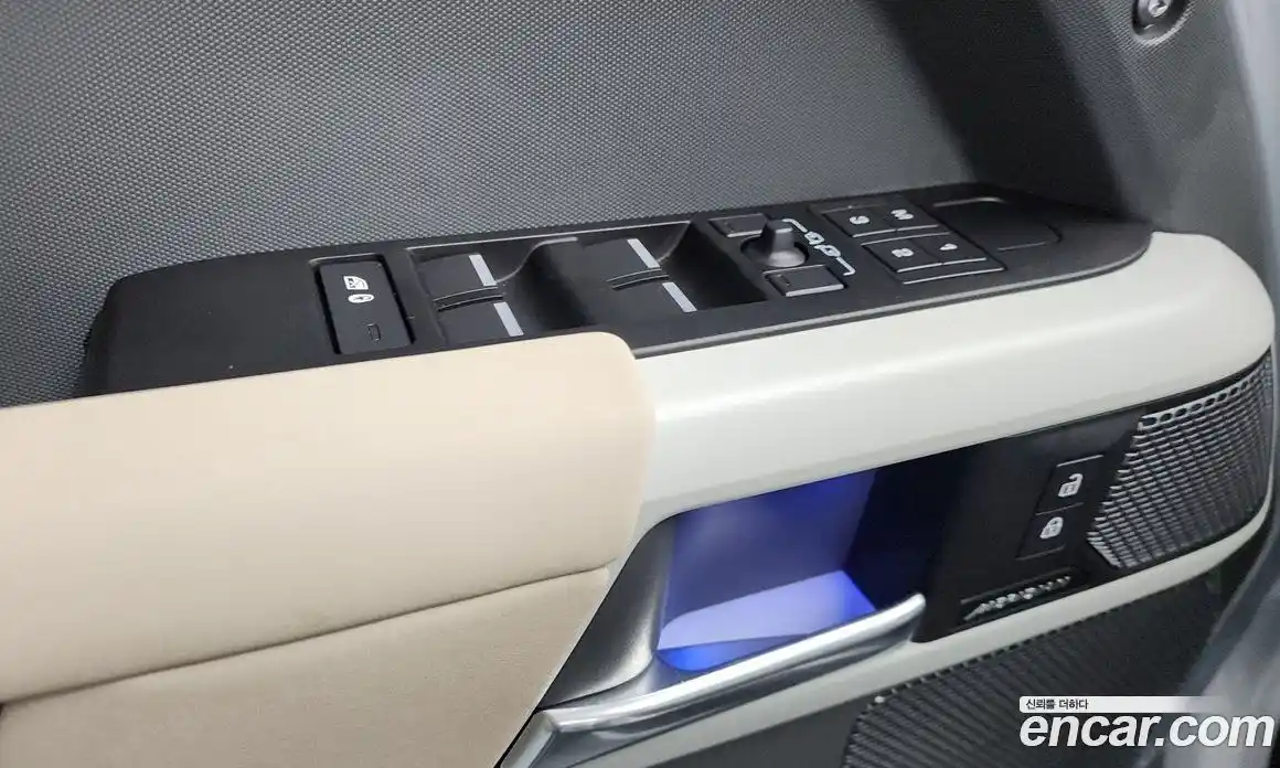 Land Rover Defender 2023 2.0 автомат (гидро), фото 33