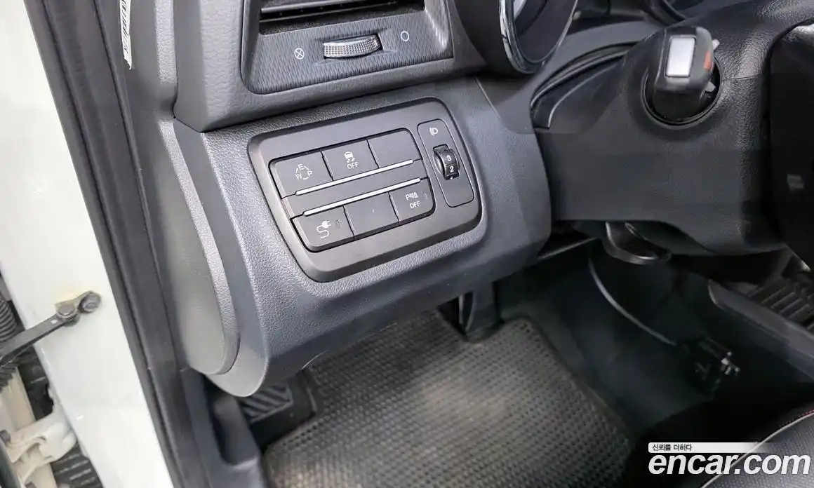 SsangYong TIBOLI 2017 1.6 автомат (гидро), фото 24