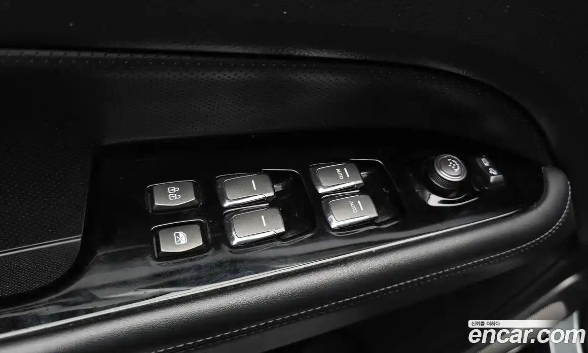 SsangYong Rexton 2018 2.2 автомат (гидро), фото 17