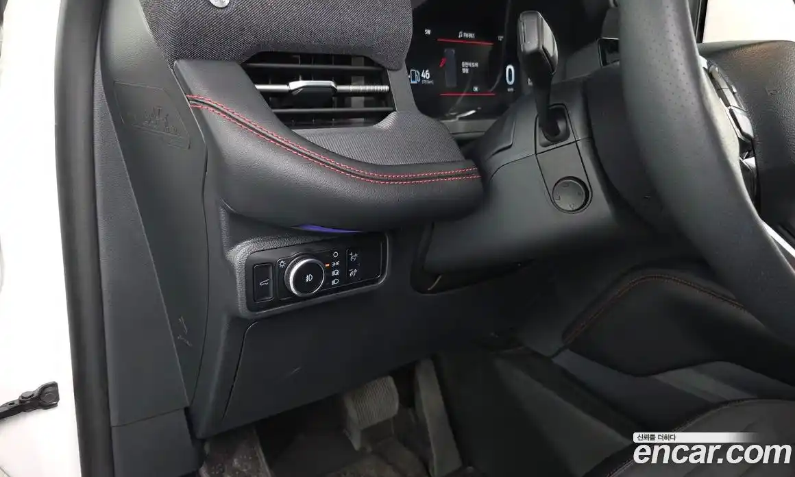 Ford Explorer 2025 2.3 автомат (гидро), фото 26