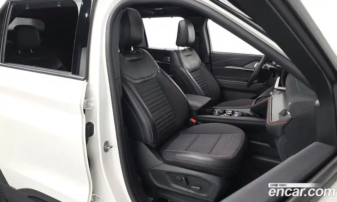 Ford Explorer 2025 2.3 автомат (гидро), фото 32