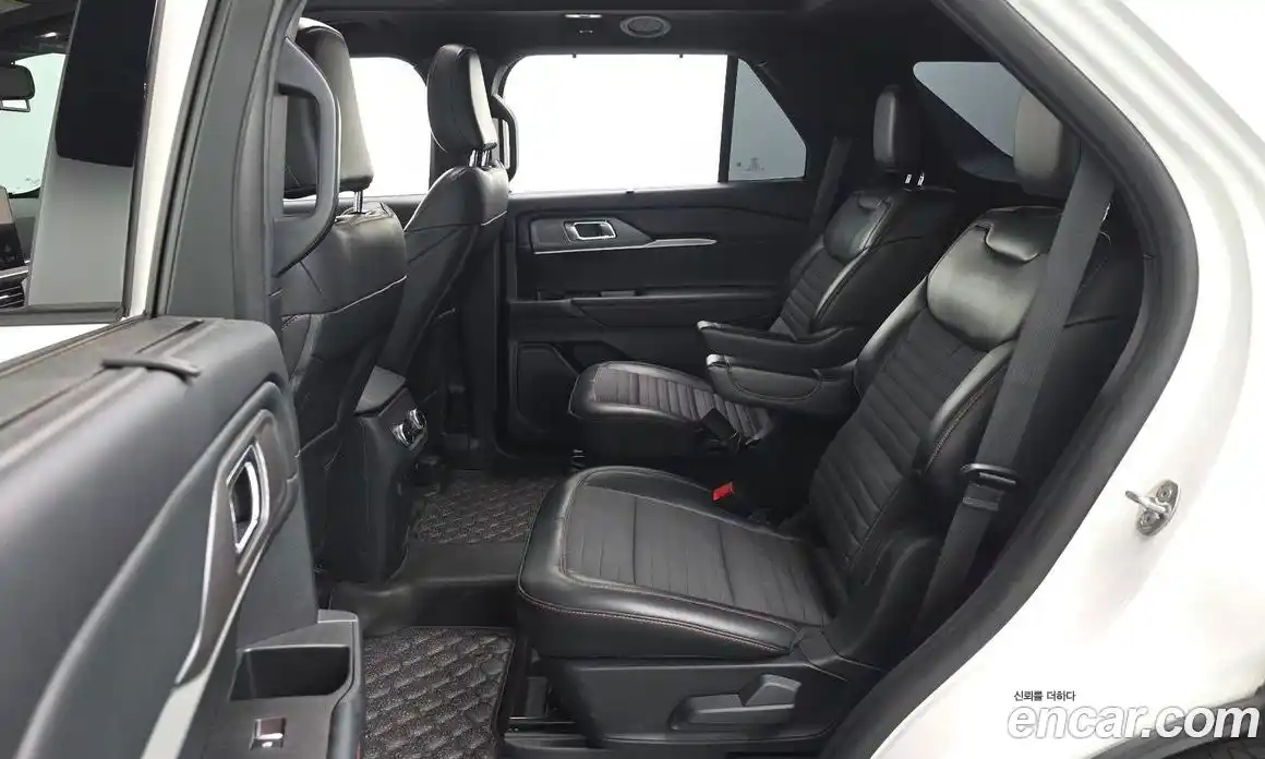 Ford Explorer 2025 2.3 автомат (гидро), фото 36