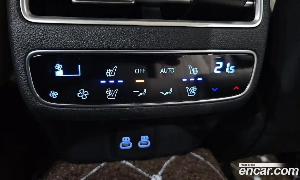 Genesis GV70 2024 3.5 автомат (гидро), фото 29
