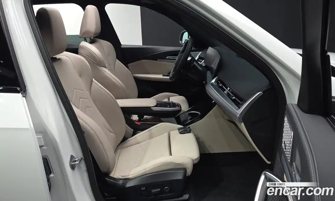 BMW X1 2025 2.0 гидро, фото 13