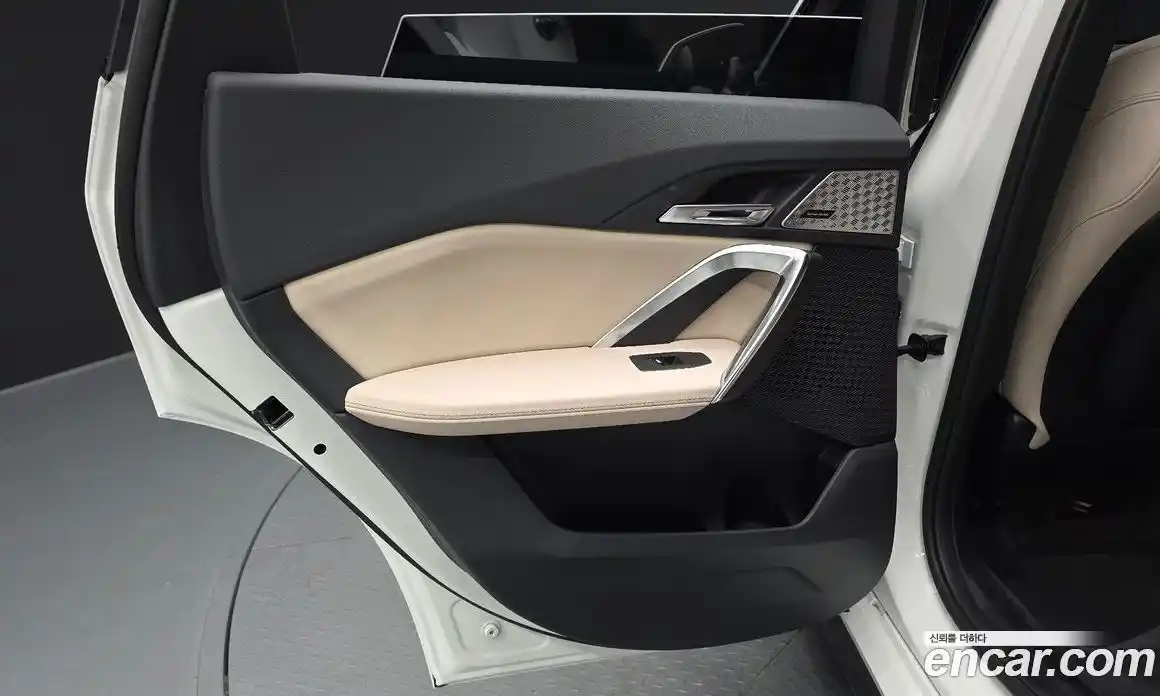 BMW X1 2025 2.0 гидро, фото 15