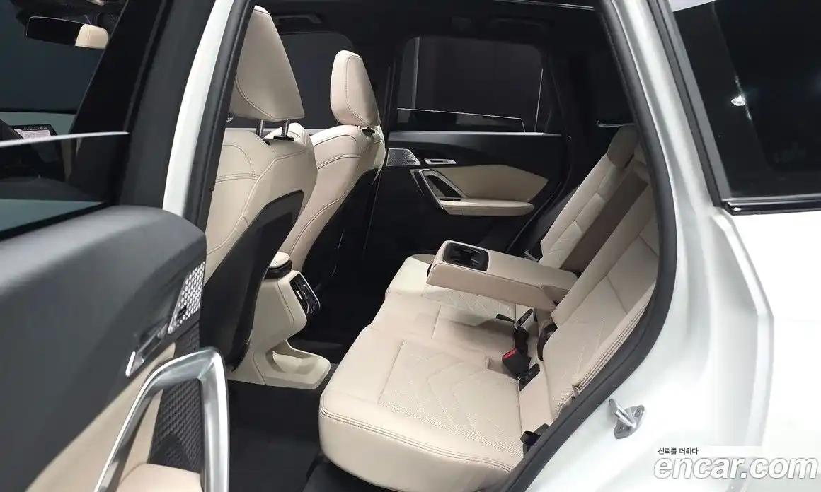BMW X1 2025 2.0 гидро, фото 18