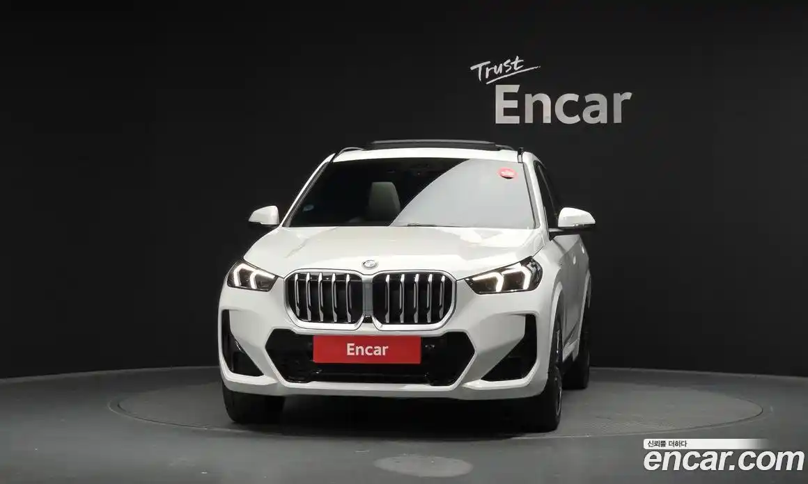 BMW X1 2025 2.0 гидро, фото 3