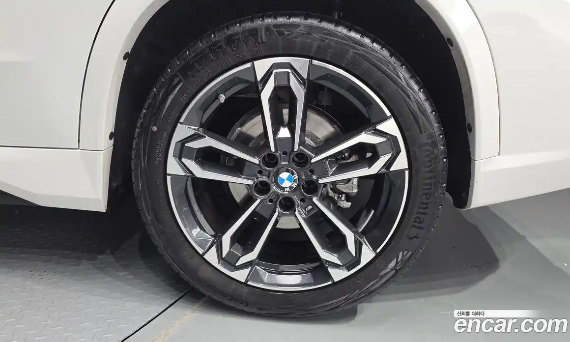 BMW X1 2025 2.0 гидро, фото 7