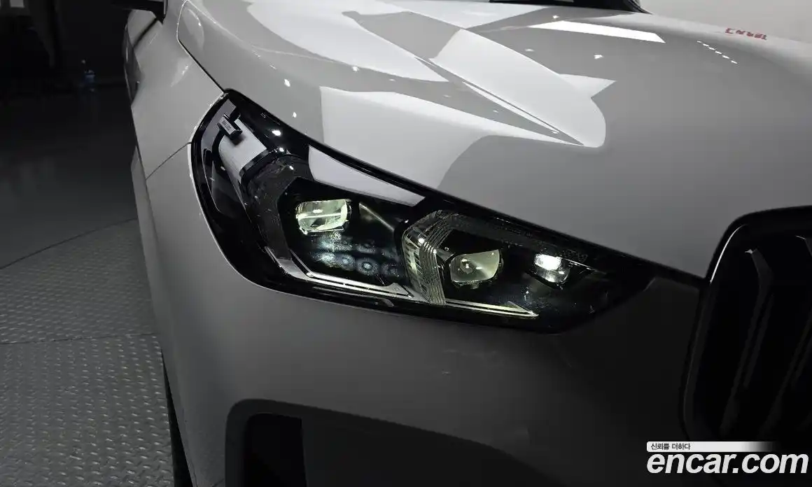 BMW X1 2025 2.0 гидро, фото 8