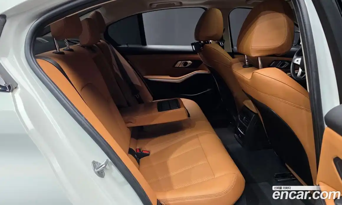 BMW 3 серия 2023 2.0 автомат (гидро), фото 17